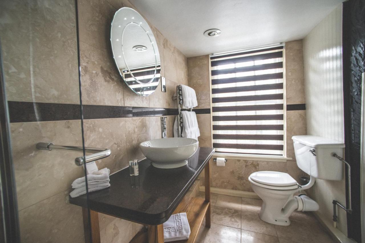 Bed and Breakfast Jeakes House Rye Esterno foto Bathroom