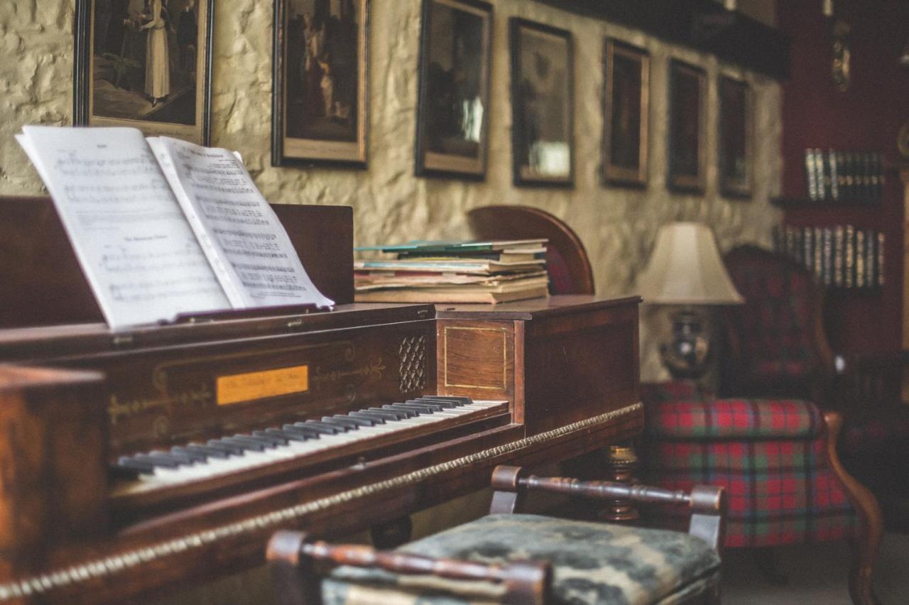 Bed and Breakfast Jeakes House Rye Esterno foto Piano at the library