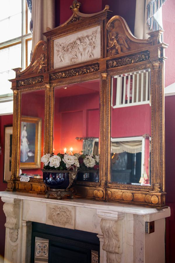 Bed and Breakfast Jeakes House Rye Esterno foto A mirror
